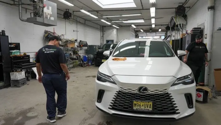 Auto Glass Repair & Replacement in Weehawken, NJ — Guttenberg Auto Body