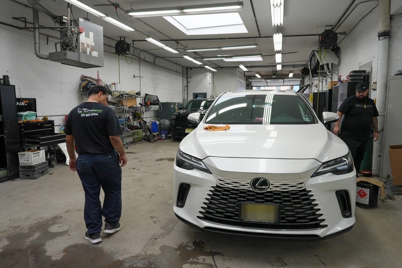 Auto body services at Guttenberg Auto Body in Guttenberg, NJ